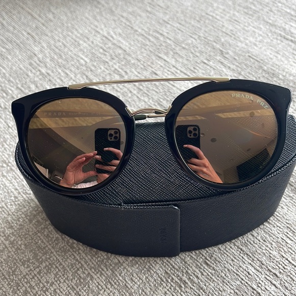 Real Prada Sunglasses - Picture 1 of 5